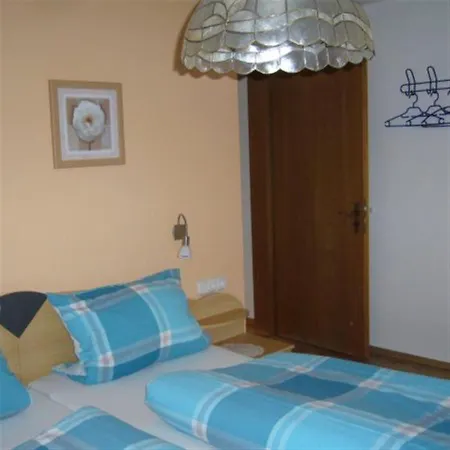 Ferienwohnung Haus Nett 아파트 Stiefenhofen