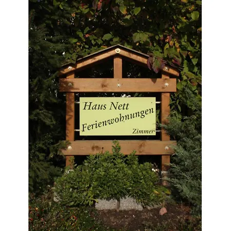 Ferienwohnung Haus Nett 아파트