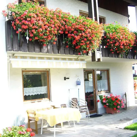 아파트 Ferienwohnung Haus Nett Stiefenhofen